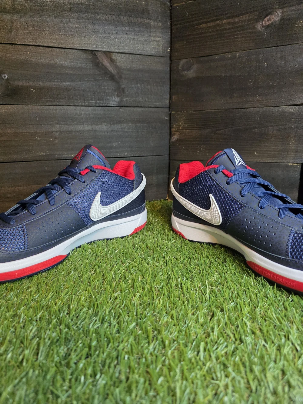 Nike Kids' Navy and Red Low-Top Sneakers